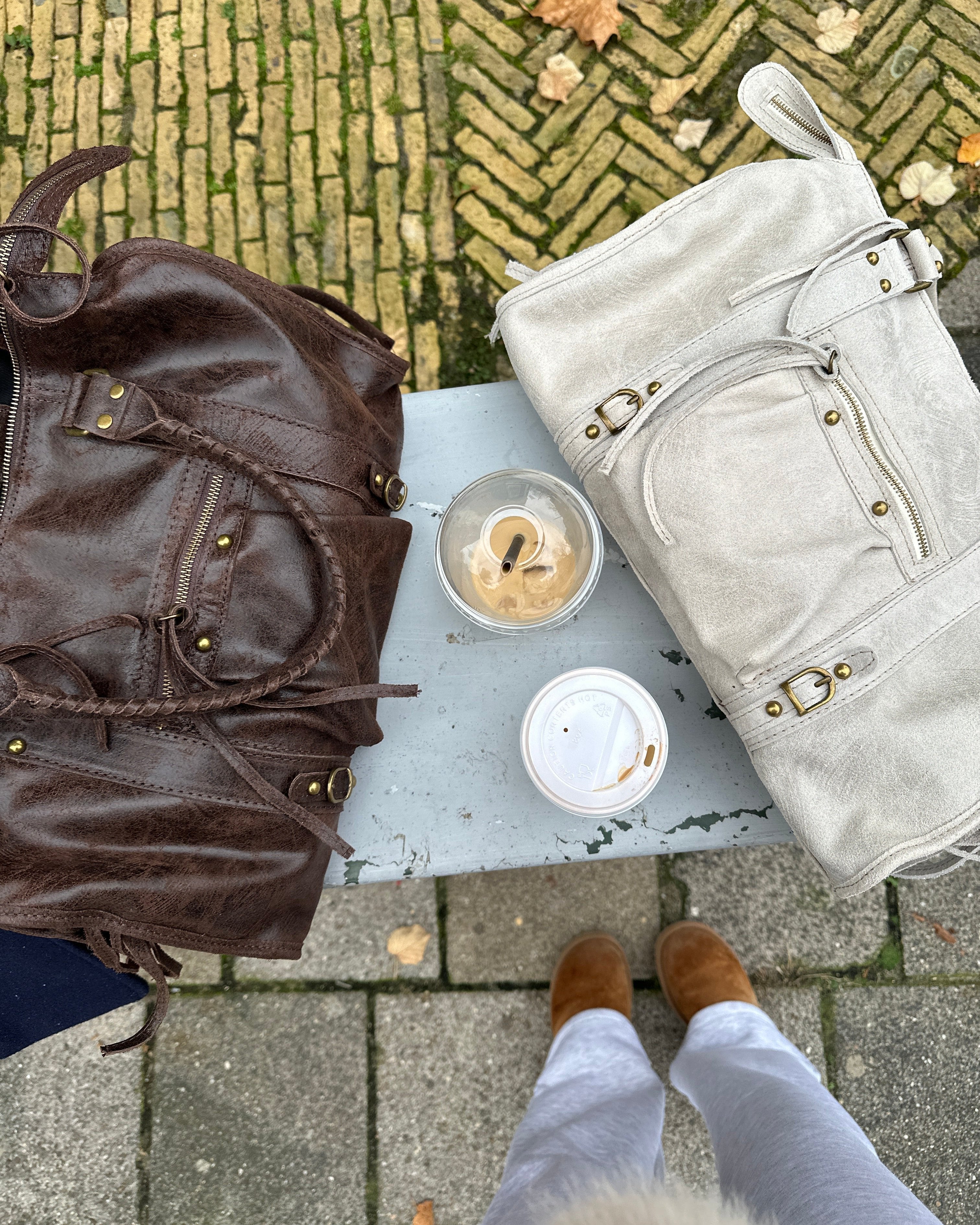 It girl bag off white