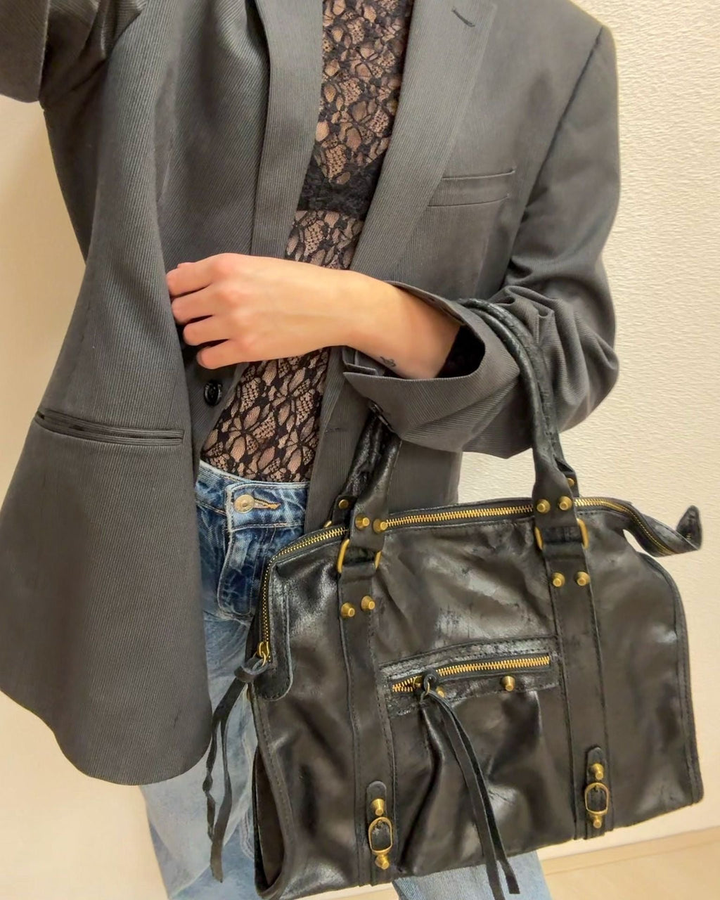 Medium It girl bag black