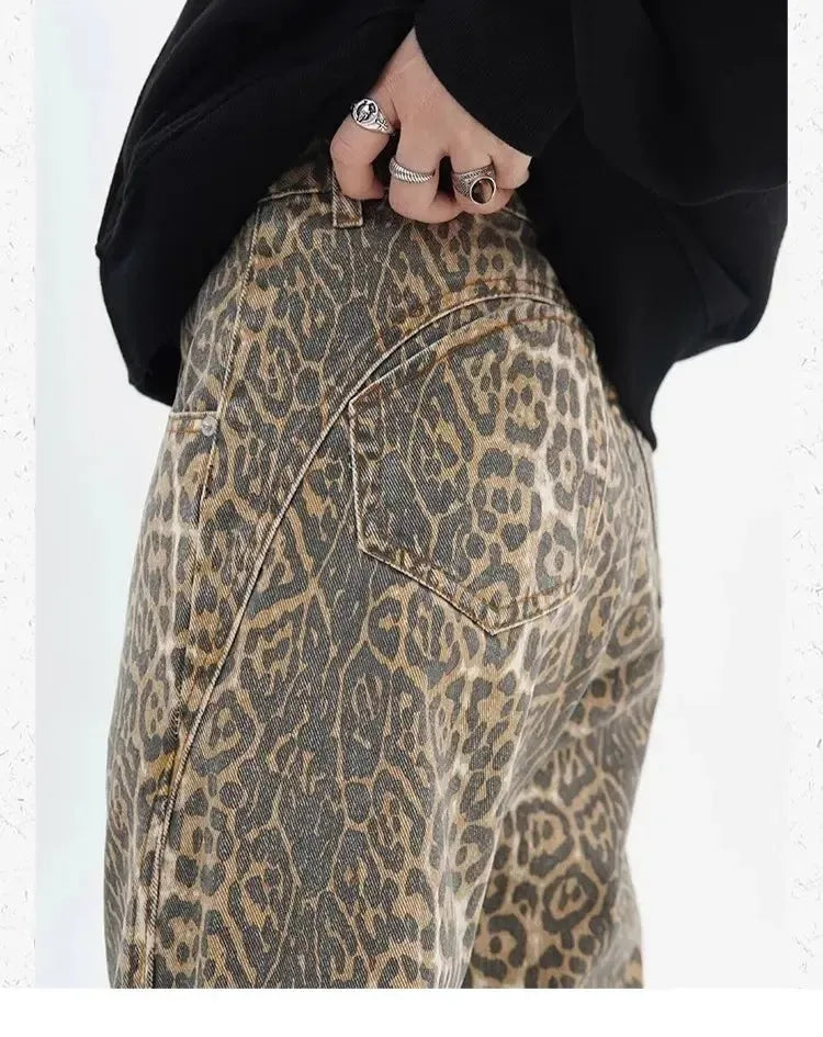Baggy leopard