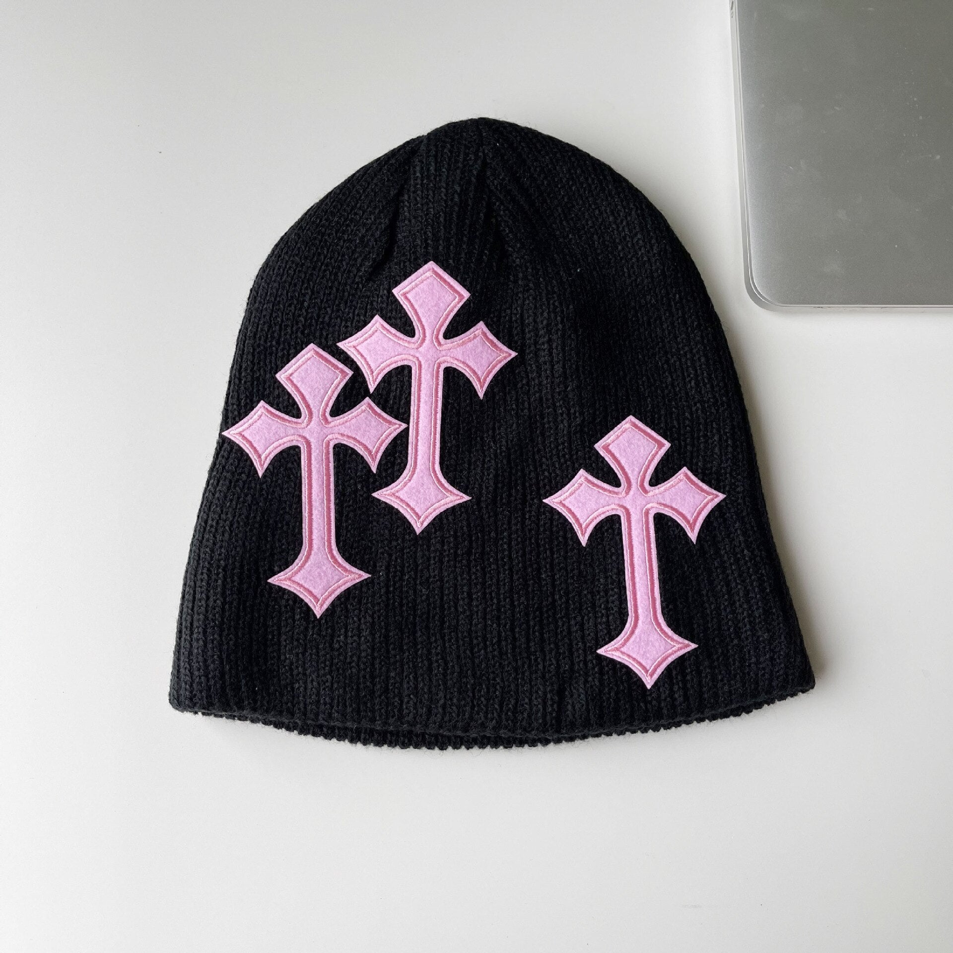 Bonnet croix-y2k streetwear