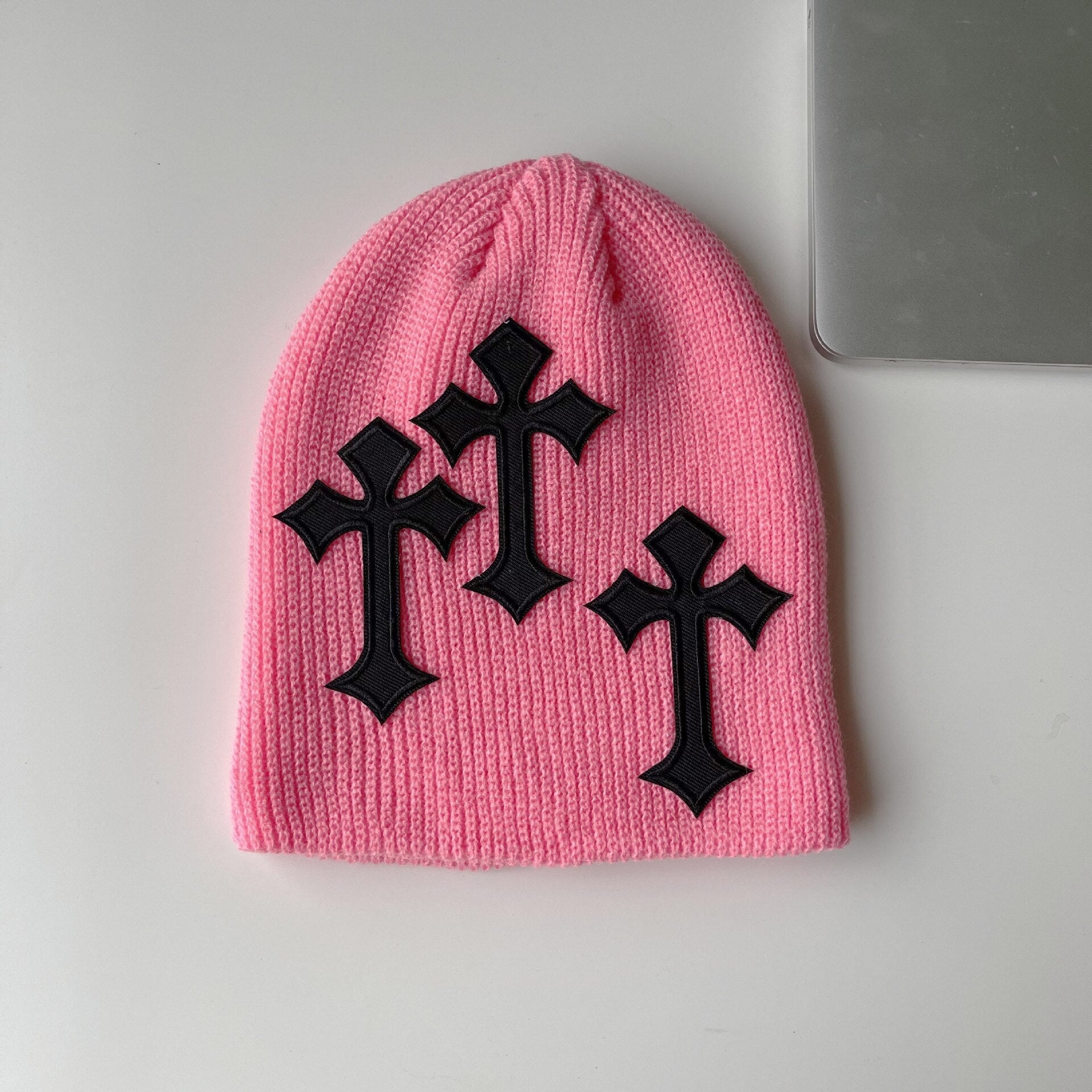 Bonnet croix-y2k streetwear