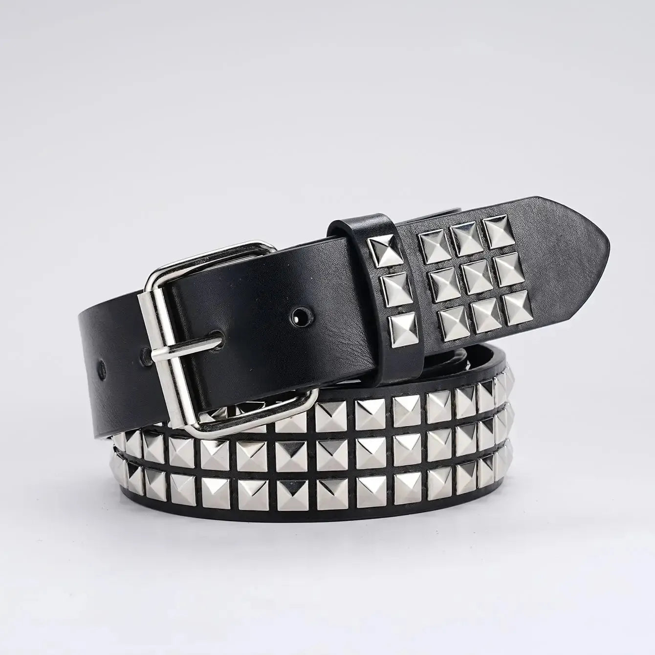 Ceinture cloutée pyramide
