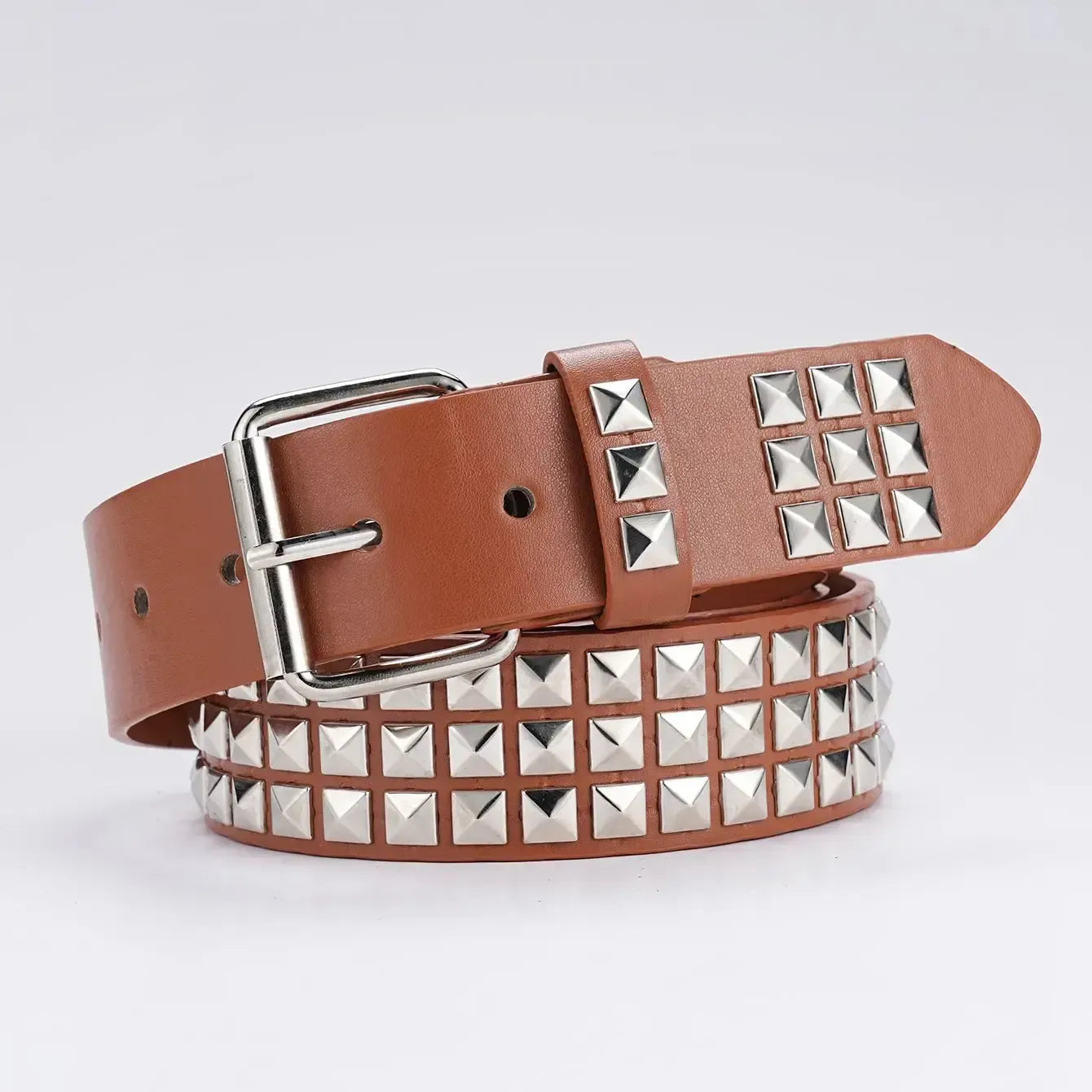 Ceinture cloutée pyramide